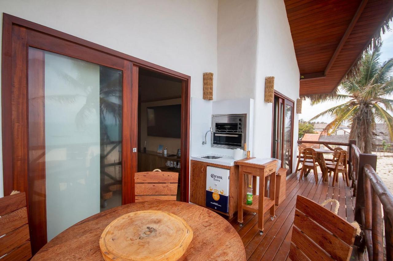 Apartamento Peixe Boi - pé na areia com vista frontal e total para o mar Barra Grande  Extérieur photo