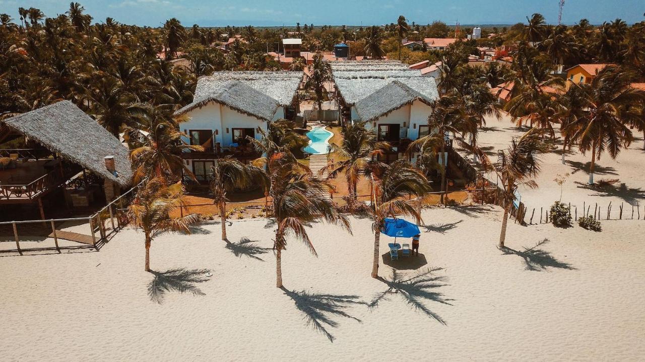 Apartamento Peixe Boi - pé na areia com vista frontal e total para o mar Barra Grande  Extérieur photo
