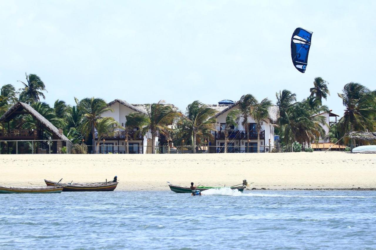 Apartamento Peixe Boi - pé na areia com vista frontal e total para o mar Barra Grande  Extérieur photo