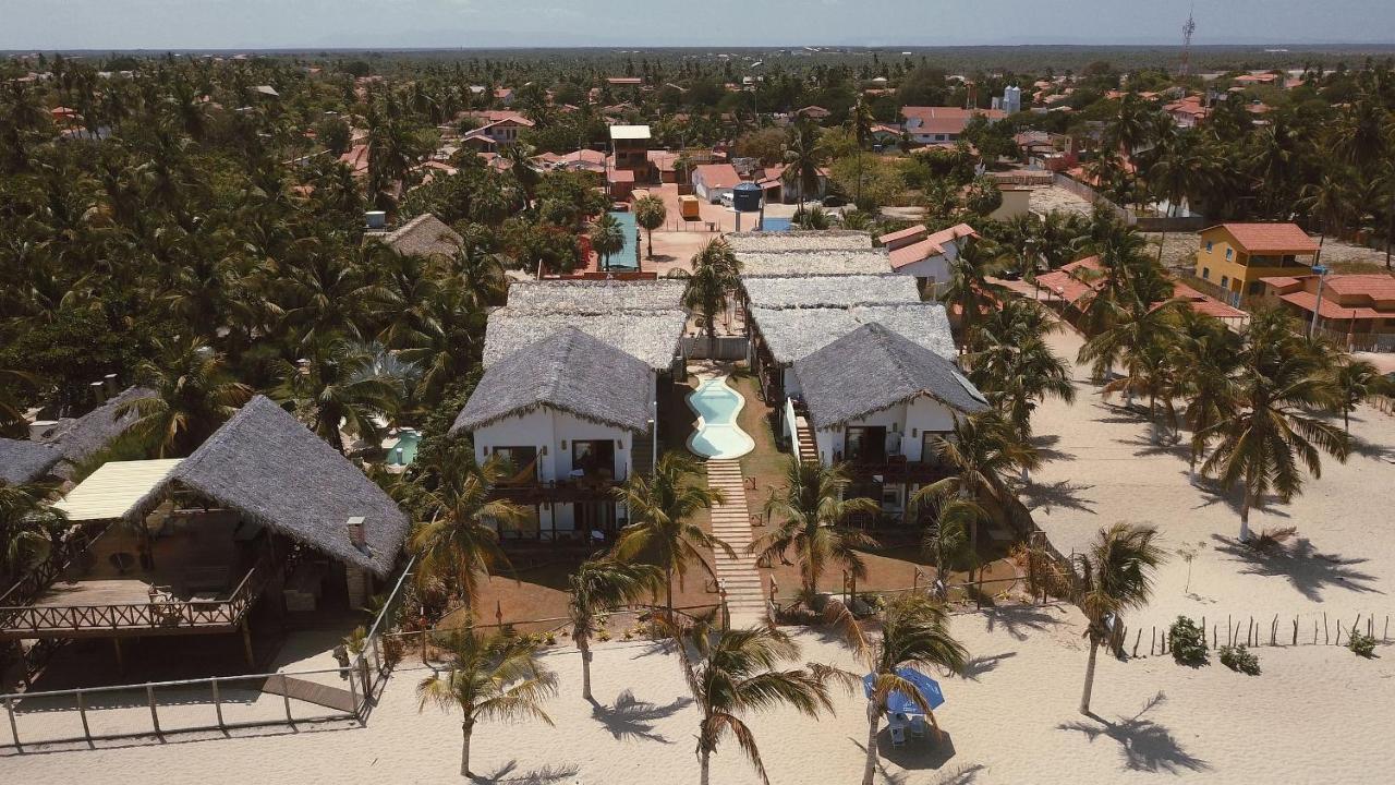 Apartamento Peixe Boi - pé na areia com vista frontal e total para o mar Barra Grande  Extérieur photo